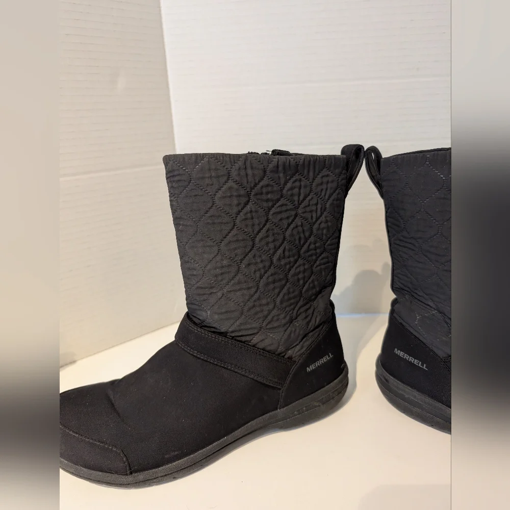 Merrell Womens Quilted Black Winter Boots‎ Sz. 7.5